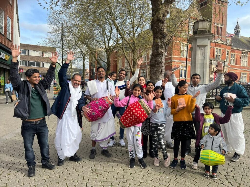 HARI NAAM IN TOWN CENTER