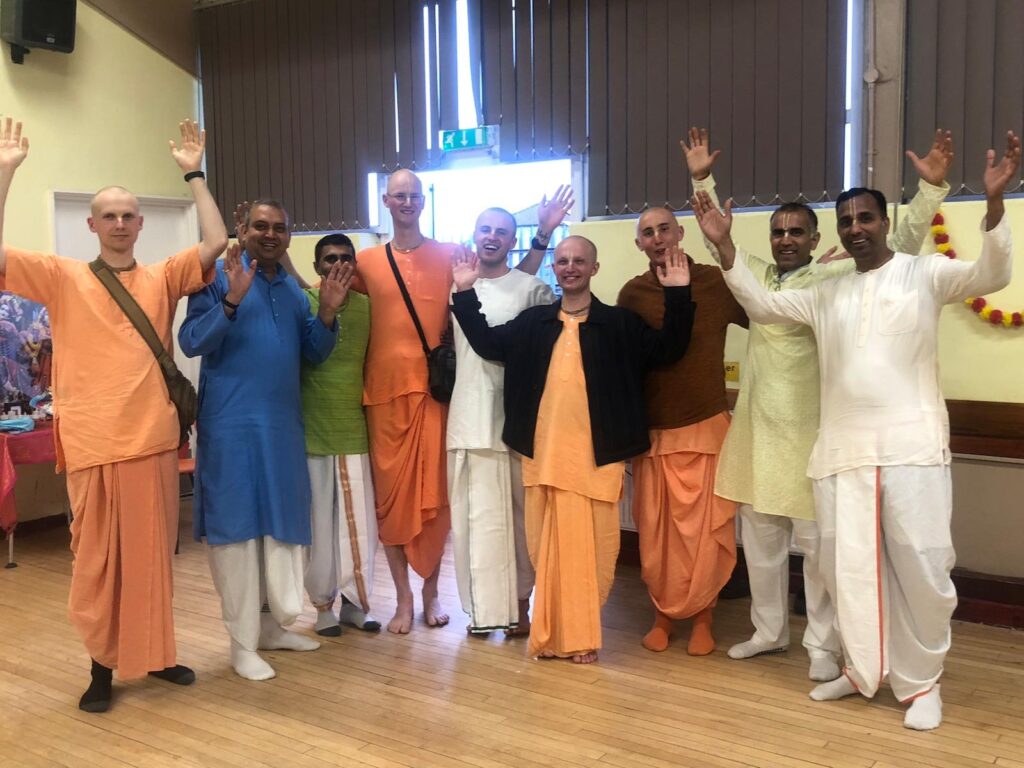 Blessed Moments with Cardiff Devotees